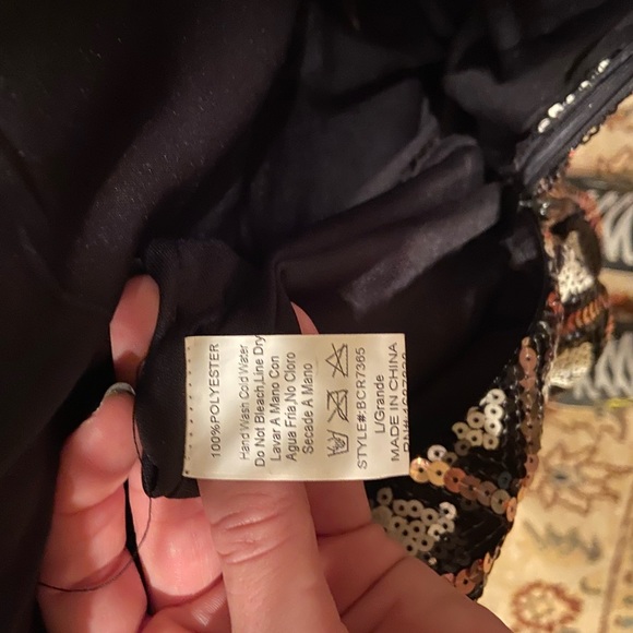 Boutique Sequin Romper - Picture 7 of 7